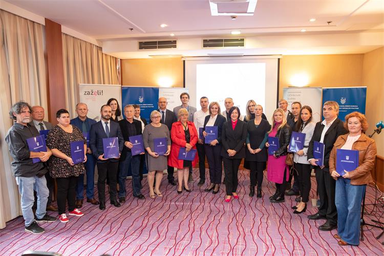 Slika /slike/2022/Zaželi 2510 Zagreb/ZAZELI139.jpg